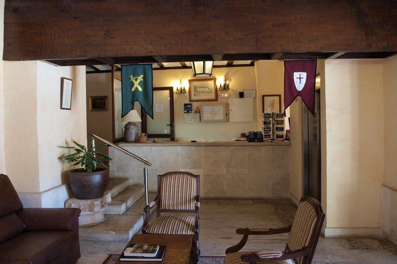 Hotel Nuevo Arlanza Covarrubias Exterior foto