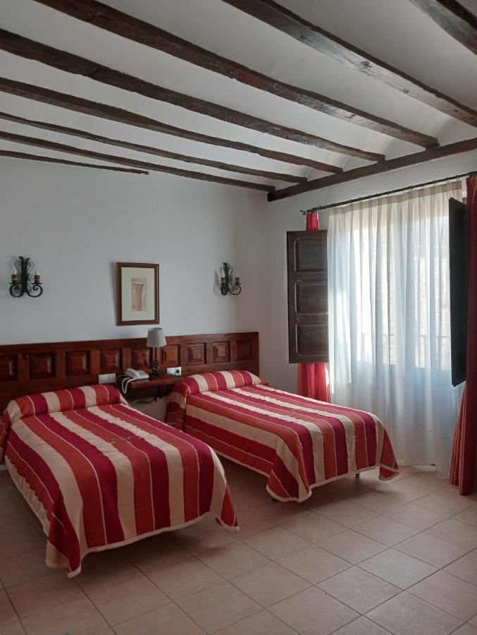 Hotel Nuevo Arlanza Covarrubias Exterior foto